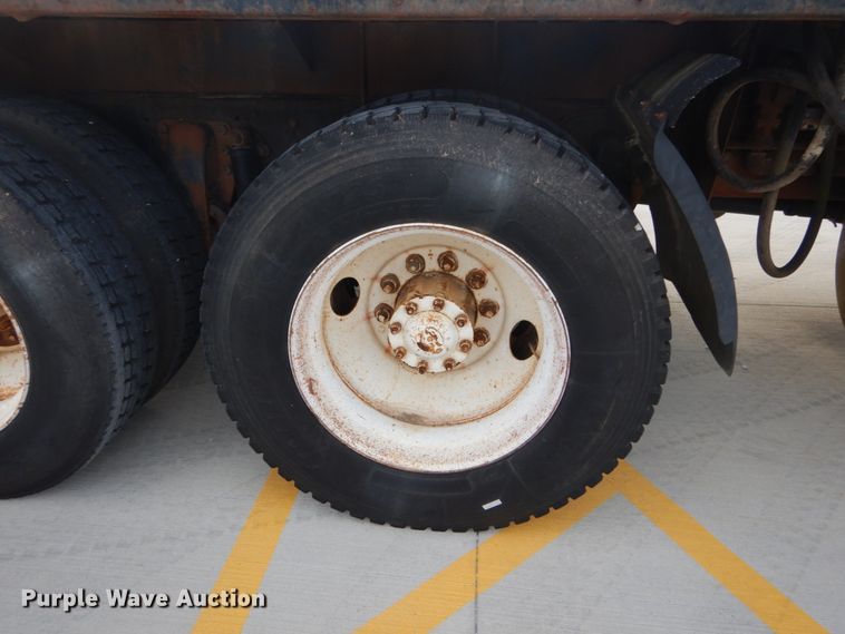 image for item DI1018 1987 GMC General  flatbed truck