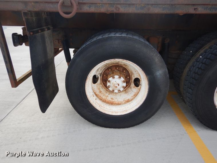 image for item DI1018 1987 GMC General  flatbed truck