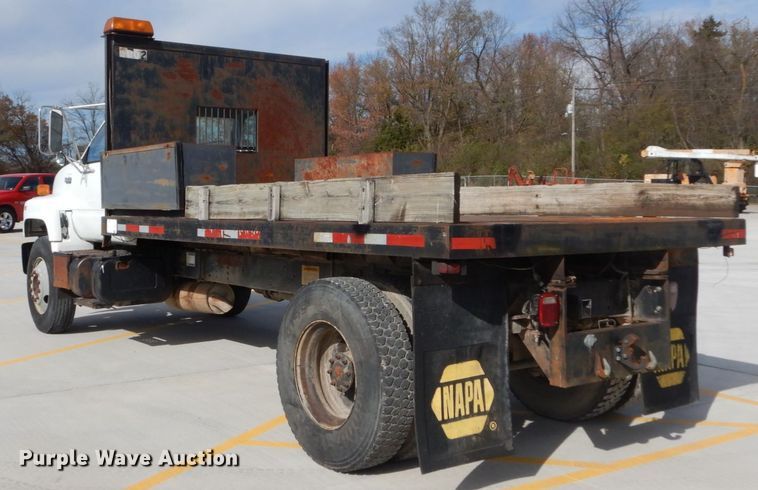 image for item DI1019 1993 GMC TopKick C6500  flatbed truck