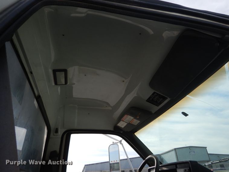 image for item DI1019 1993 GMC TopKick C6500  flatbed truck