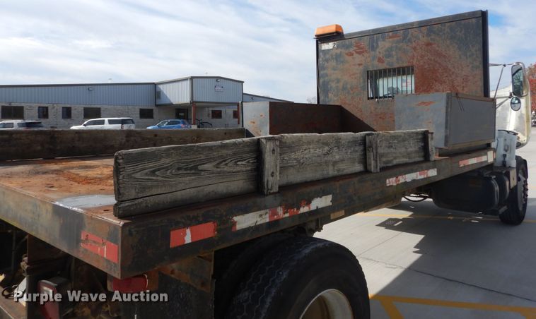 image for item DI1019 1993 GMC TopKick C6500  flatbed truck