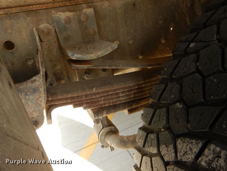 image for item DI1019 1993 GMC TopKick C6500  flatbed truck