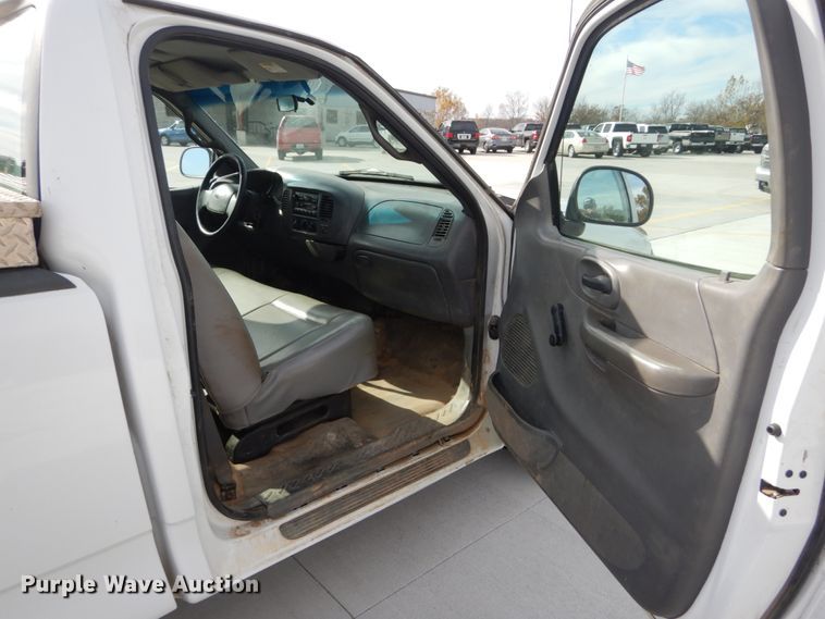 image for item DI1021 2001 Ford F150  pickup truck