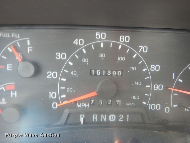 image for item DI1025 2001 Ford F550 Super Duty XL  utility truck