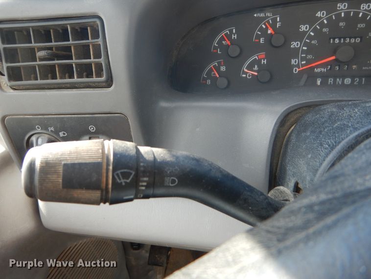 image for item DI1025 2001 Ford F550 Super Duty XL  utility truck