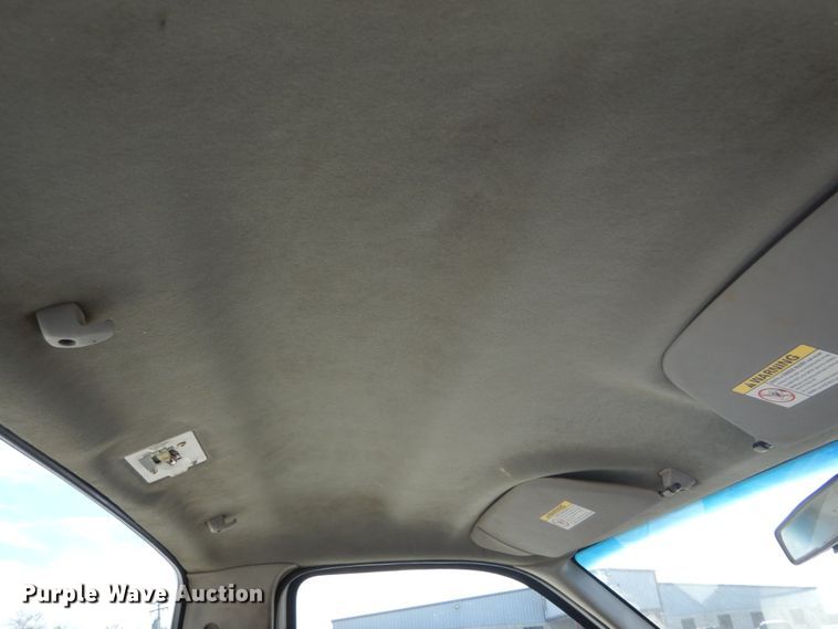 image for item DI1025 2001 Ford F550 Super Duty XL  utility truck