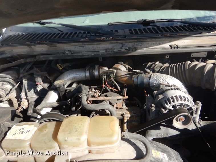 image for item DI1025 2001 Ford F550 Super Duty XL  utility truck