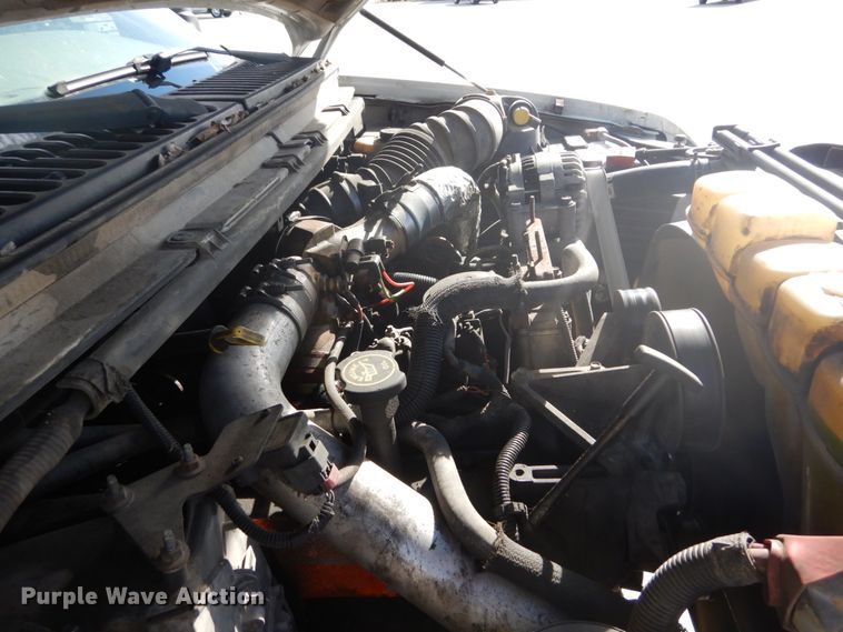 image for item DI1025 2001 Ford F550 Super Duty XL  utility truck