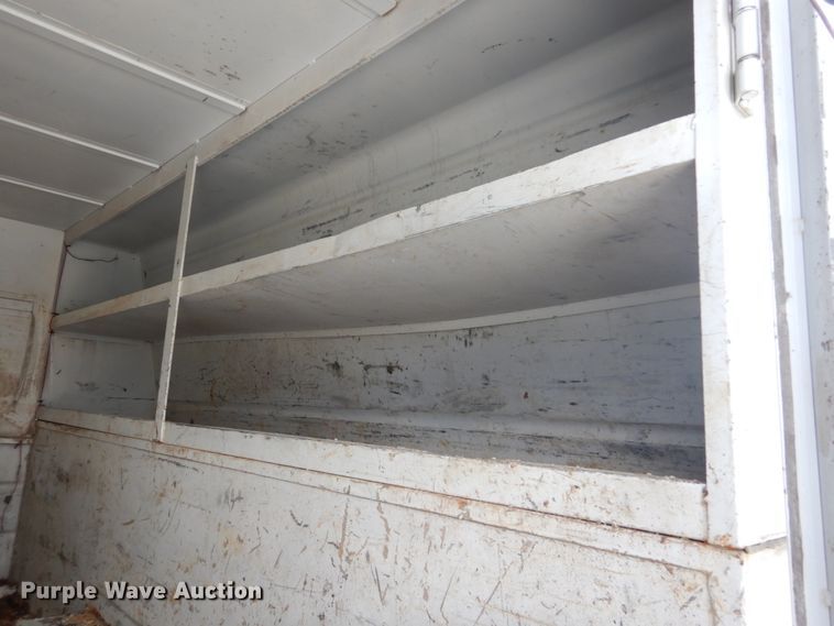 image for item DI1025 2001 Ford F550 Super Duty XL  utility truck