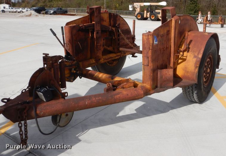 image for item DI1028 1962 Truck Equipment Co 14T reel trailer