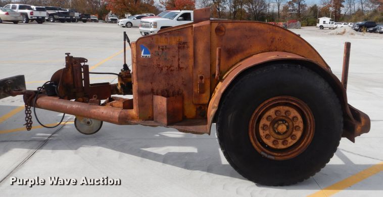 image for item DI1028 1962 Truck Equipment Co 14T reel trailer