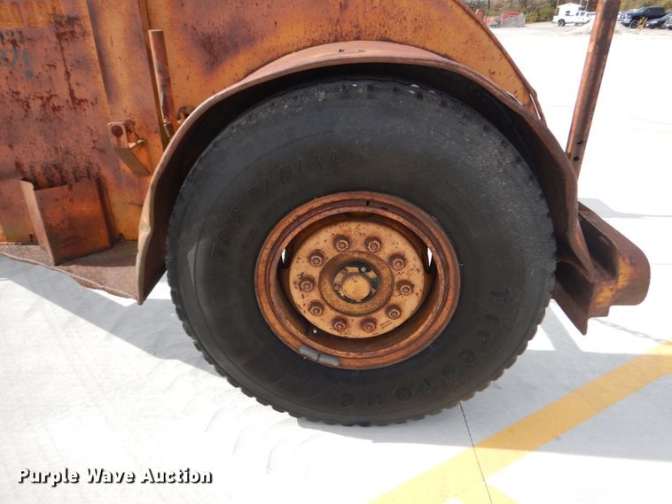image for item DI1028 1962 Truck Equipment Co 14T reel trailer