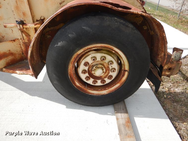 image for item DI1029 1979 Eaton Metal Products TCR14E reel trailer