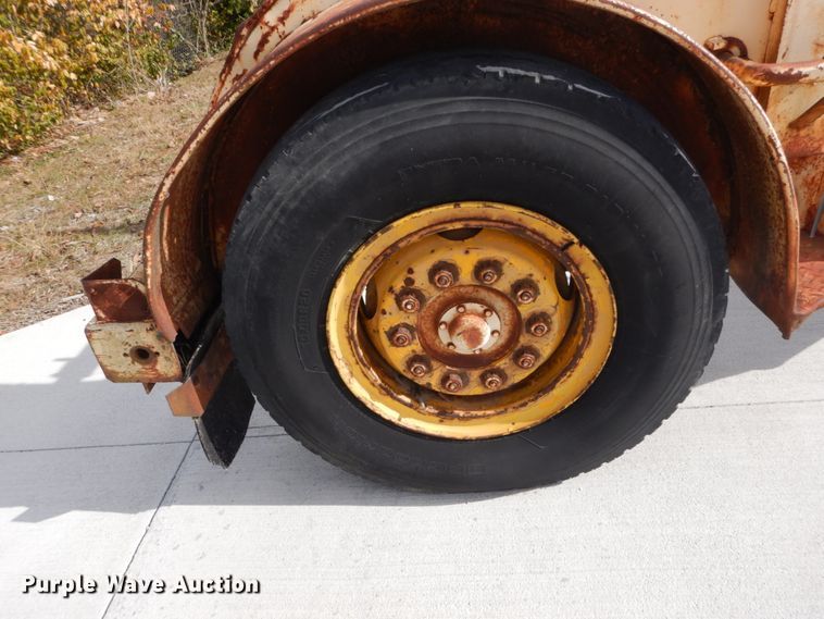 image for item DI1029 1979 Eaton Metal Products TCR14E reel trailer