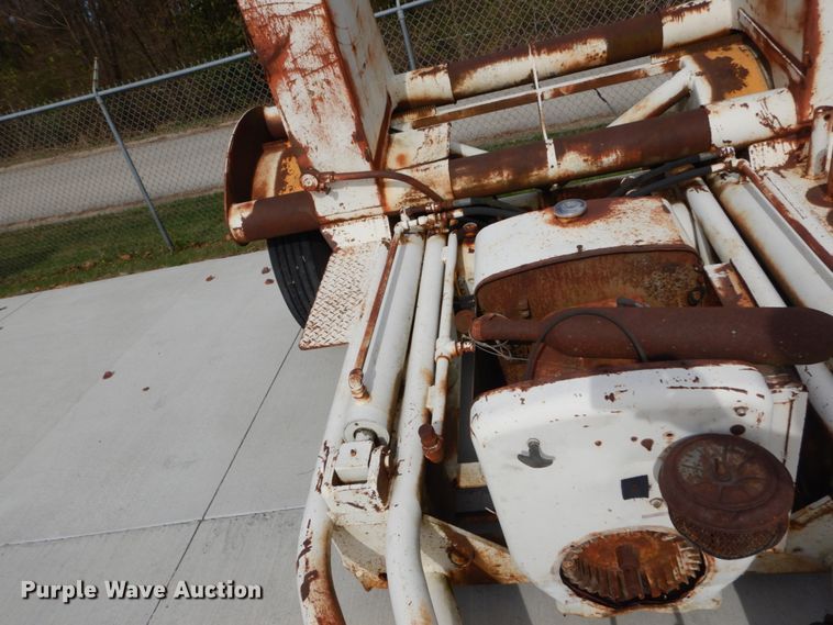 image for item DI1034 1992 Shop built reel trailer