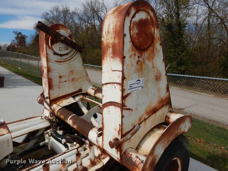 image for item DI1034 1992 Shop built reel trailer