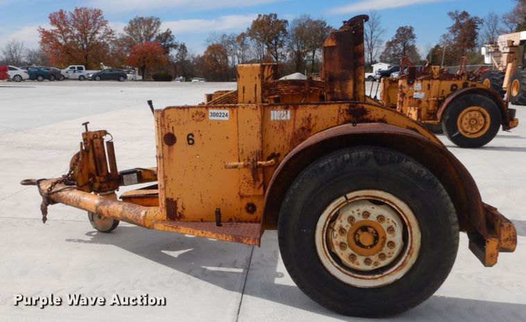 image for item DI1035 1966 Eaton Metal Products TCR14T reel trailer