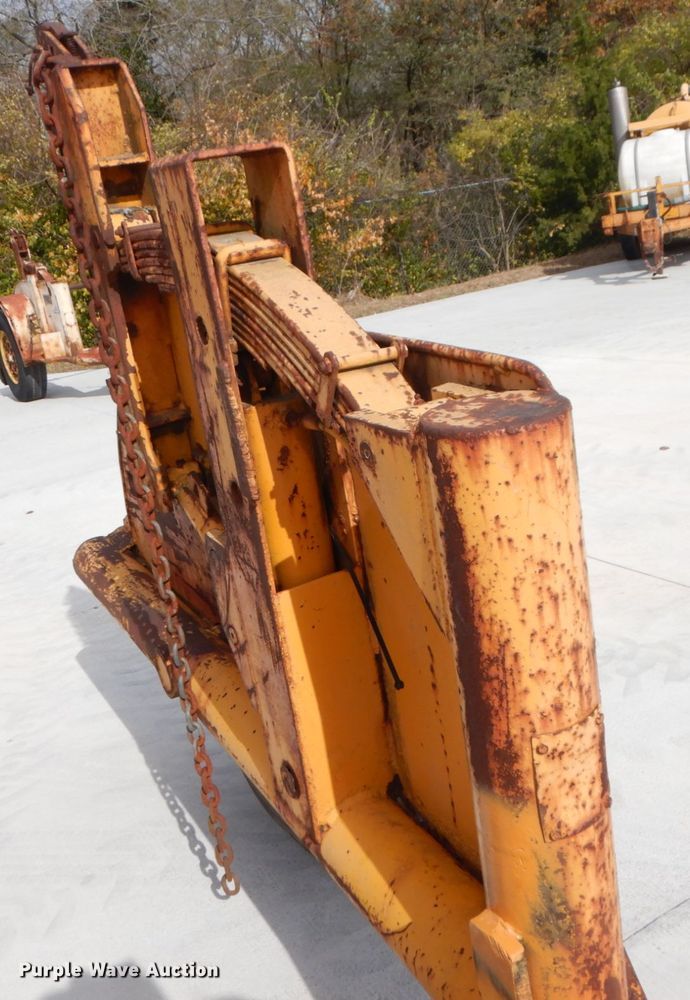 image for item DI1035 1966 Eaton Metal Products TCR14T reel trailer