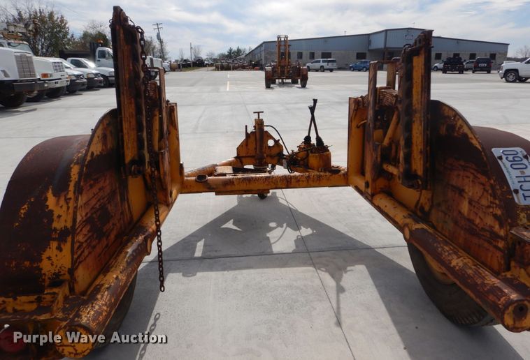 image for item DI1035 1966 Eaton Metal Products TCR14T reel trailer