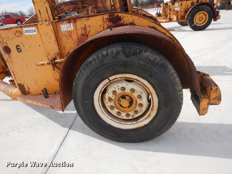 image for item DI1035 1966 Eaton Metal Products TCR14T reel trailer