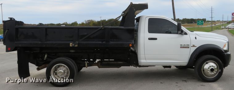 image for item DI3781 2016 Dodge Ram 5500HD  dump truck