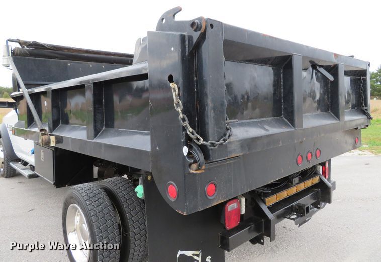image for item DI3781 2016 Dodge Ram 5500HD  dump truck