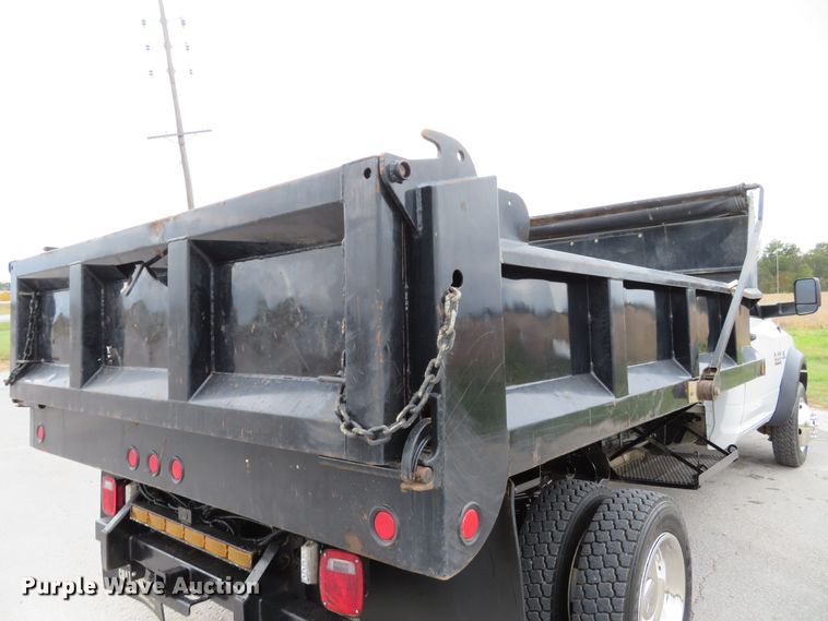 image for item DI3781 2016 Dodge Ram 5500HD  dump truck