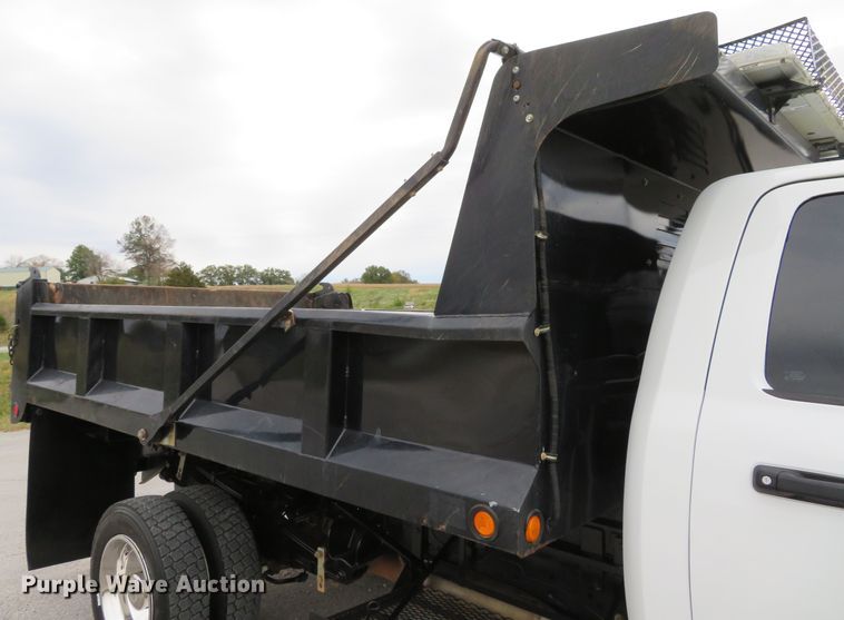 image for item DI3781 2016 Dodge Ram 5500HD  dump truck