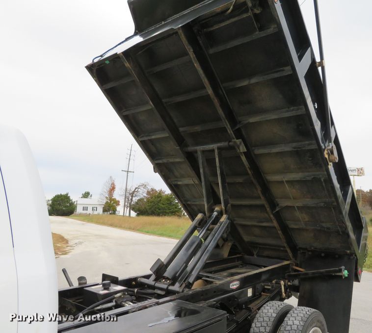 image for item DI3781 2016 Dodge Ram 5500HD  dump truck