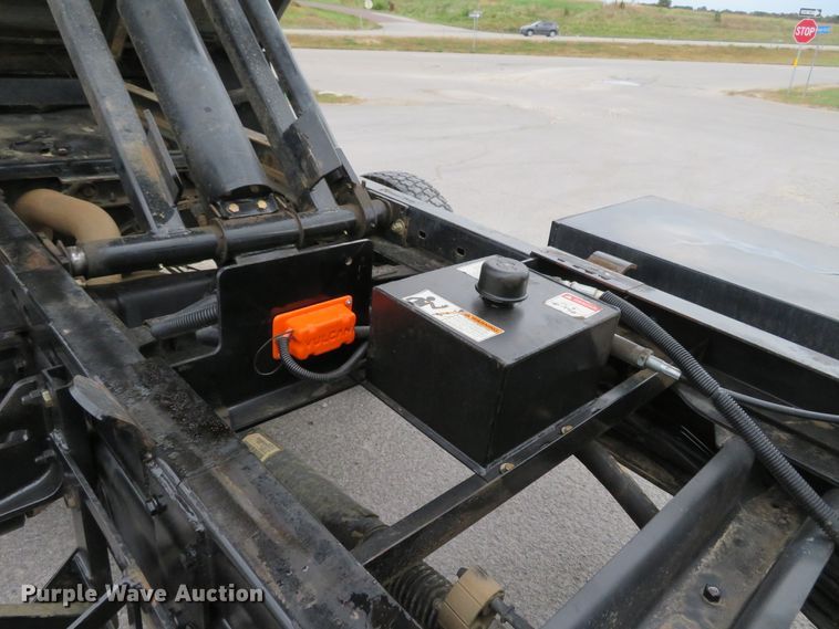 image for item DI3781 2016 Dodge Ram 5500HD  dump truck