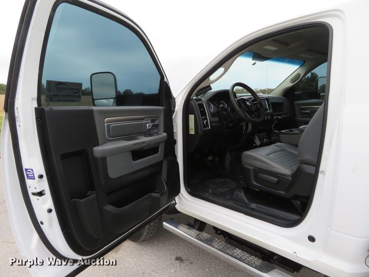 image for item DI3781 2016 Dodge Ram 5500HD  dump truck