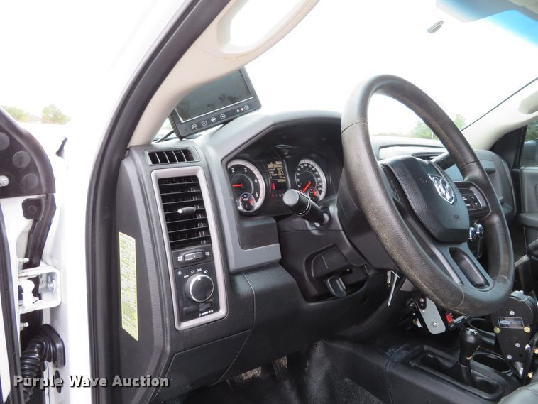 image for item DI3781 2016 Dodge Ram 5500HD  dump truck