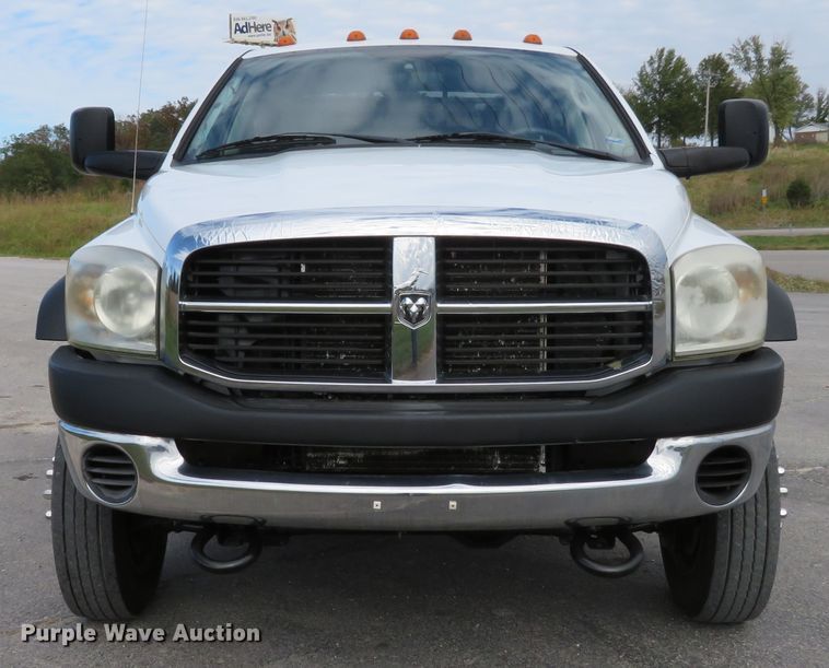 image for item DI3784 2008 Dodge Ram 5500HD  Crew Cab flatbed truck