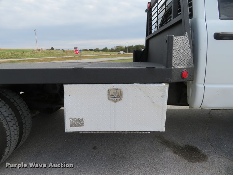 image for item DI3784 2008 Dodge Ram 5500HD  Crew Cab flatbed truck