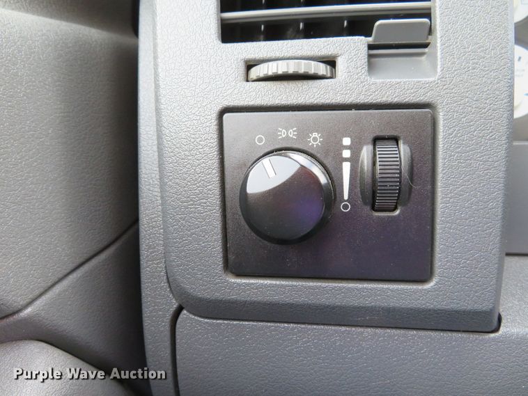 image for item DI3784 2008 Dodge Ram 5500HD  Crew Cab flatbed truck