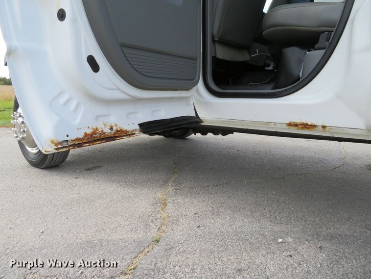 image for item DI3784 2008 Dodge Ram 5500HD  Crew Cab flatbed truck