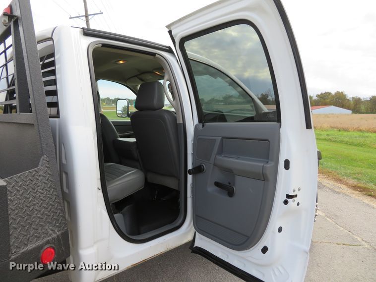 image for item DI3784 2008 Dodge Ram 5500HD  Crew Cab flatbed truck