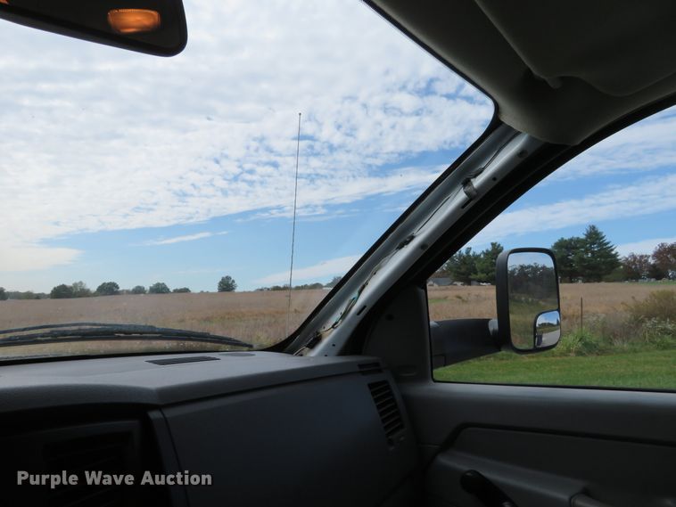 image for item DI3784 2008 Dodge Ram 5500HD  Crew Cab flatbed truck