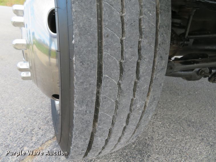 image for item DI3784 2008 Dodge Ram 5500HD  Crew Cab flatbed truck