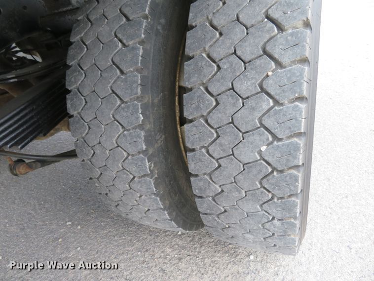 image for item DI3784 2008 Dodge Ram 5500HD  Crew Cab flatbed truck