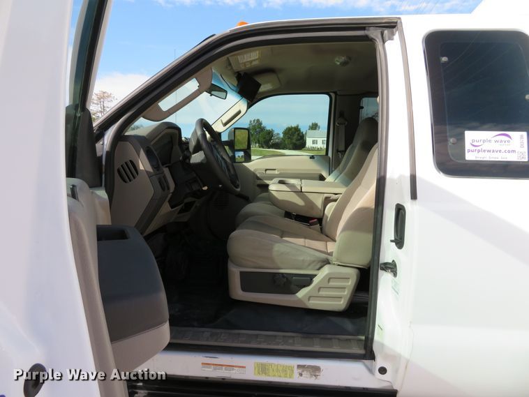 image for item DI3786 2008 Ford F450 Super Duty XL  SuperCab utility truck