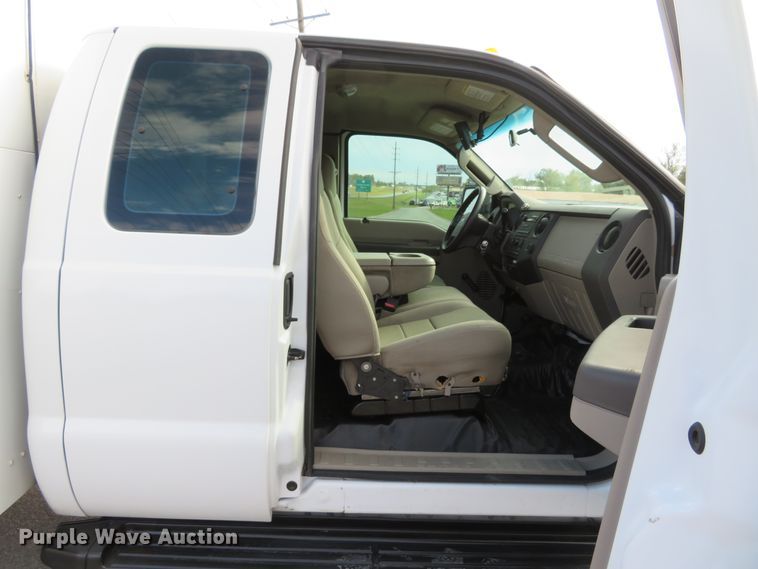 image for item DI3786 2008 Ford F450 Super Duty XL  SuperCab utility truck