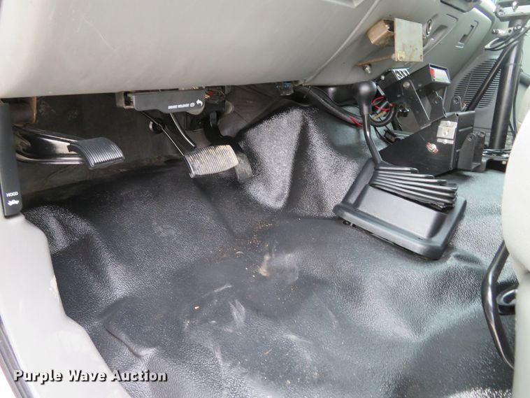 image for item DI3787 2007 Ford F450 Super Duty XL  SuperCab utility truck