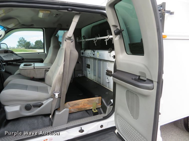 image for item DI3787 2007 Ford F450 Super Duty XL  SuperCab utility truck