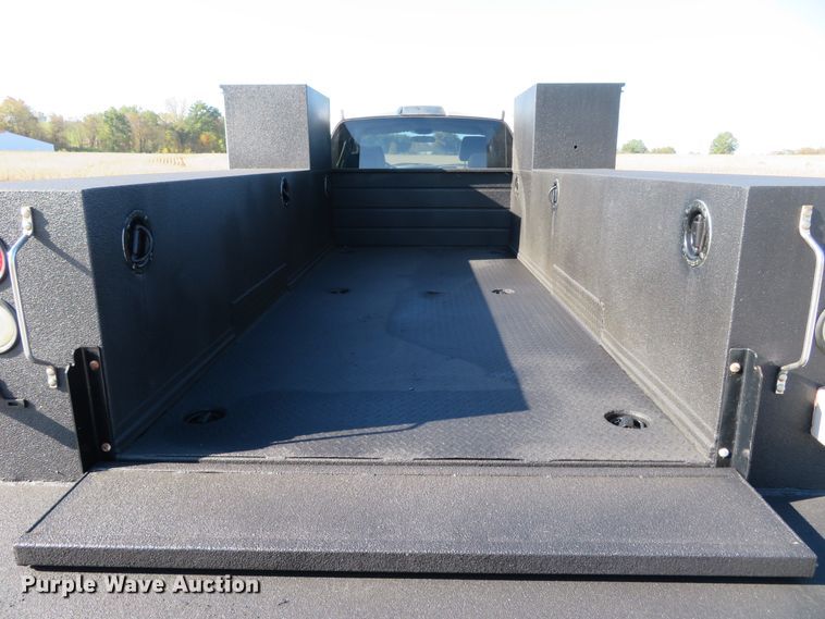 image for item DI3793 2008 Dodge Ram 5500HD  Crew Cab utility truck