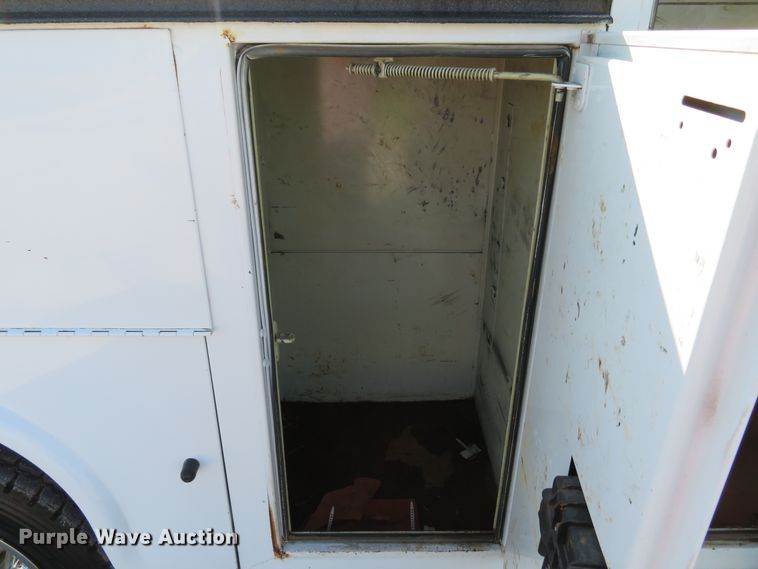 image for item DI3793 2008 Dodge Ram 5500HD  Crew Cab utility truck