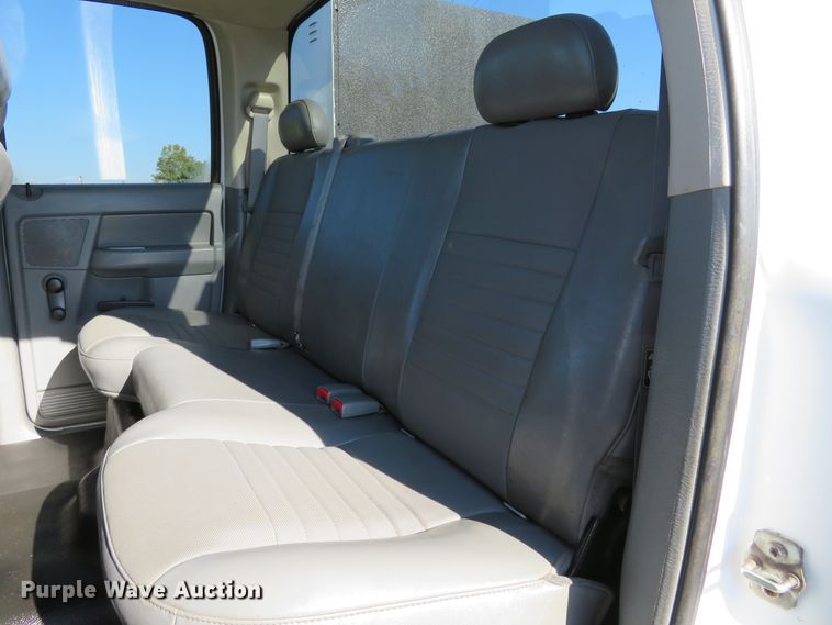 image for item DI3793 2008 Dodge Ram 5500HD  Crew Cab utility truck