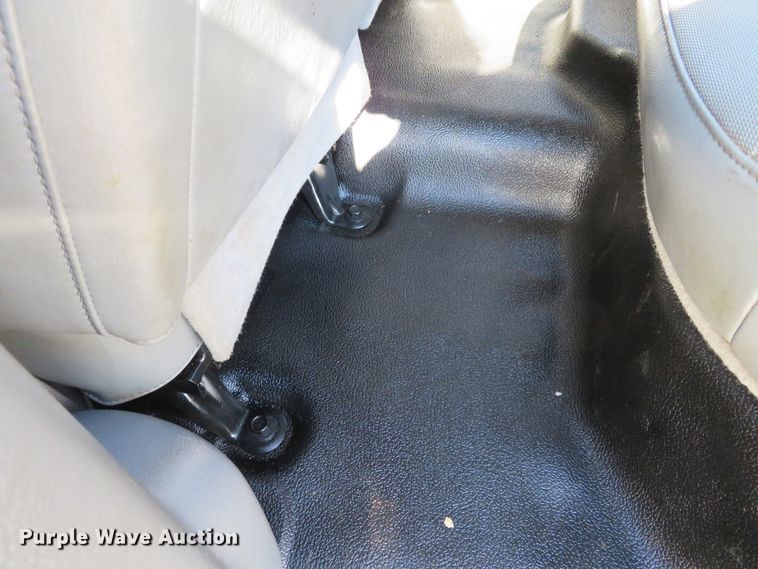 image for item DI3793 2008 Dodge Ram 5500HD  Crew Cab utility truck