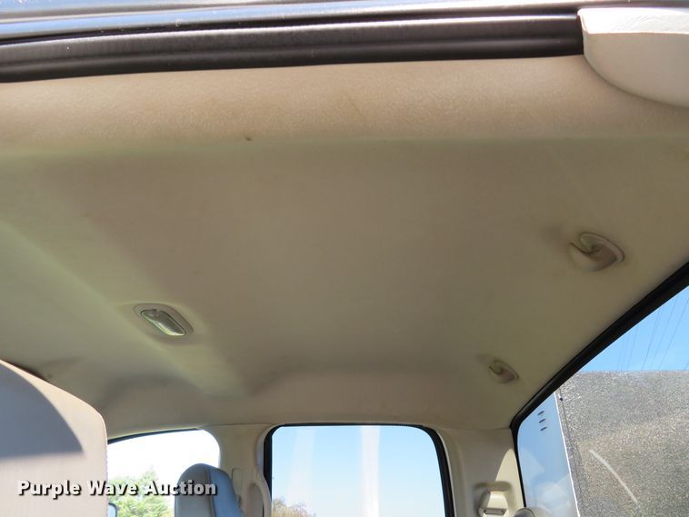 image for item DI3793 2008 Dodge Ram 5500HD  Crew Cab utility truck