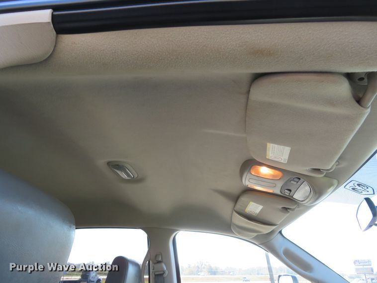 image for item DI3793 2008 Dodge Ram 5500HD  Crew Cab utility truck